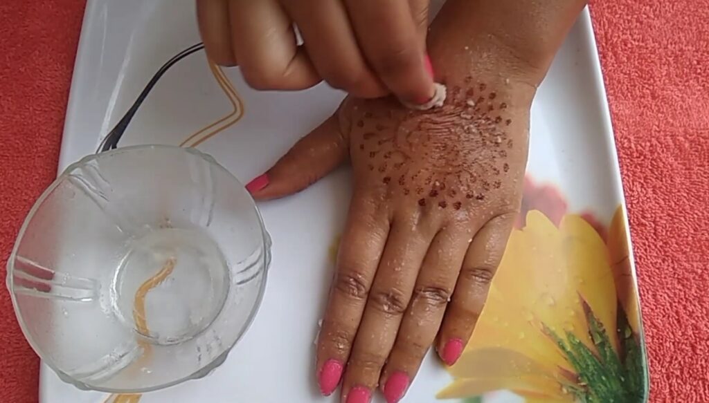 HOW TO REMOVE MEHANDI